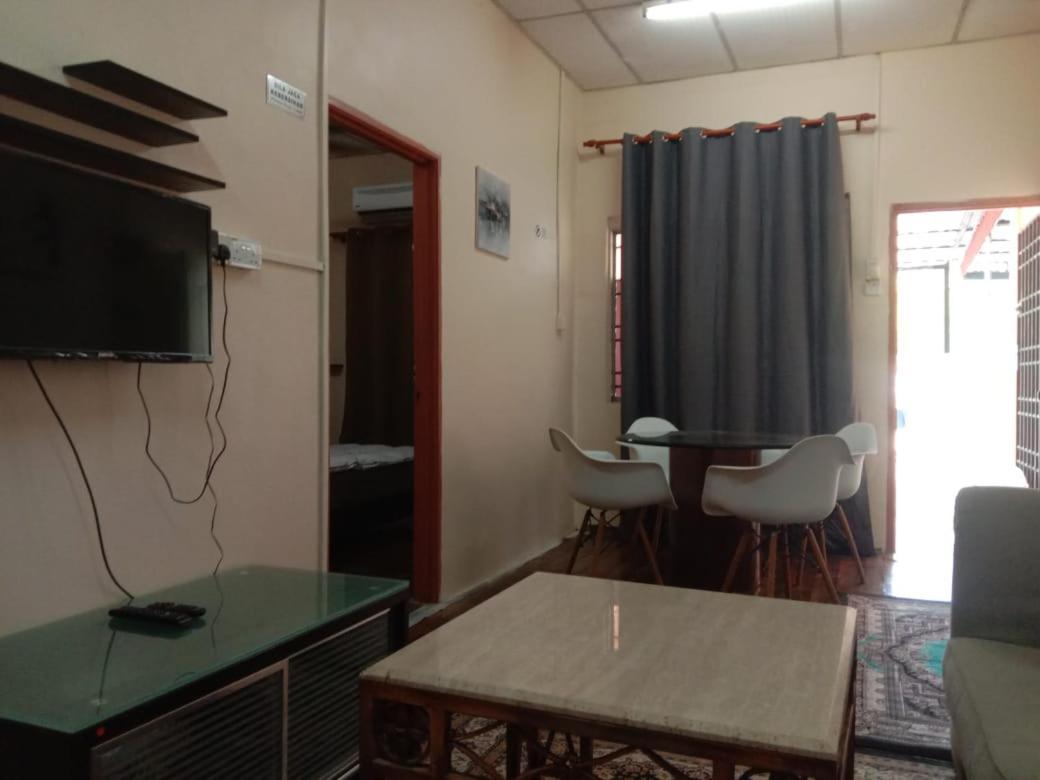Homestay Tok Abah Seri Iskandar Esterno foto